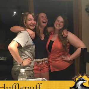 Meet your Posher, Suzanne